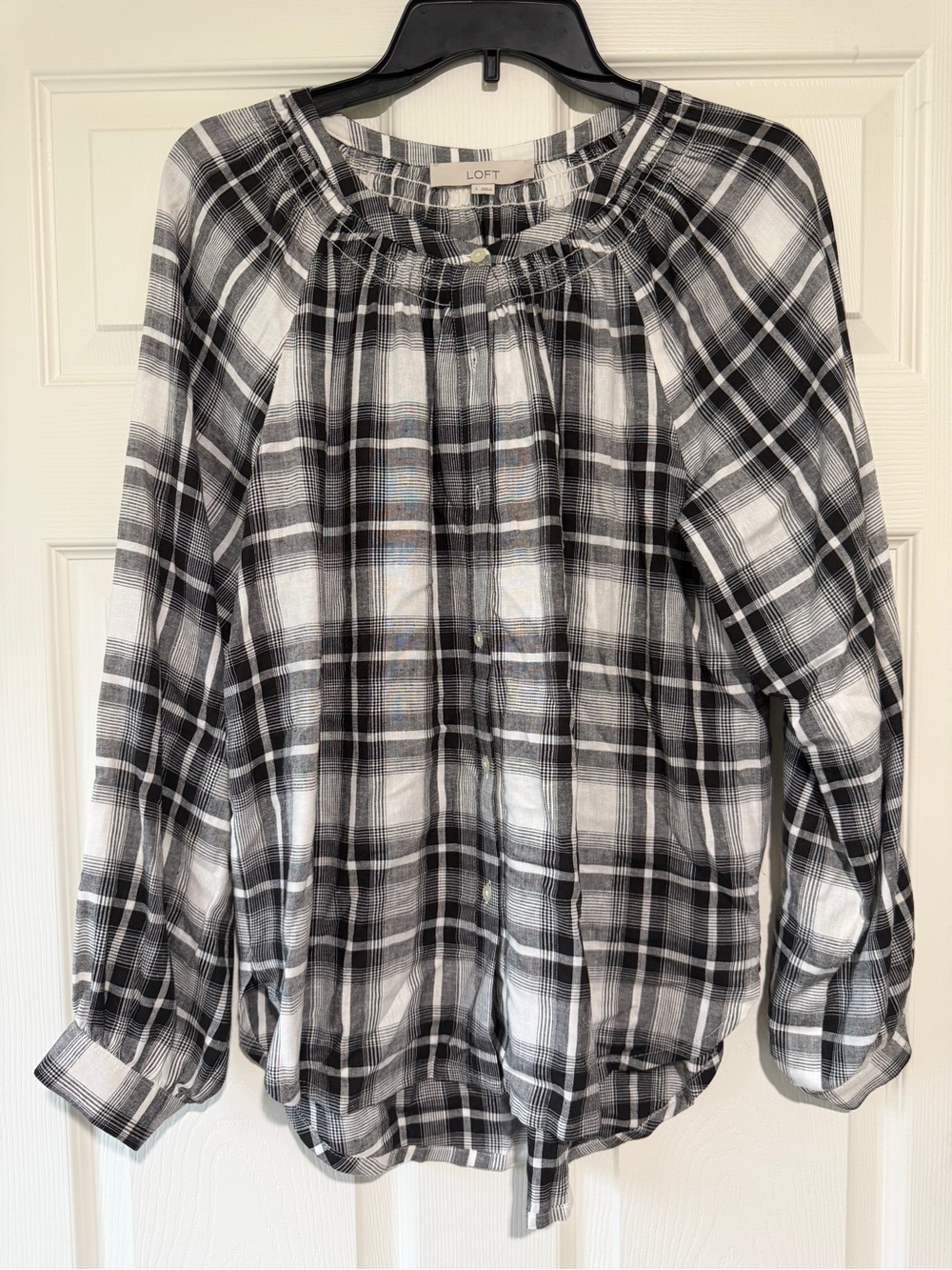 LOFT women’s ' Black & White Plaid Long-Sleeve Top